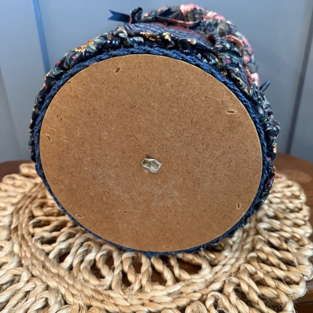 Vintage Floral Padded Sewing Box Basket Hinged Handle Round Blue Lined Grandma
